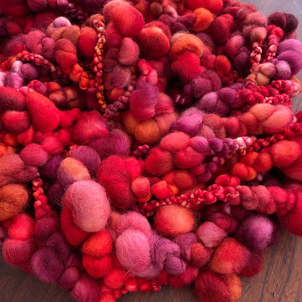 Red roses Jumbo boucle art yarn