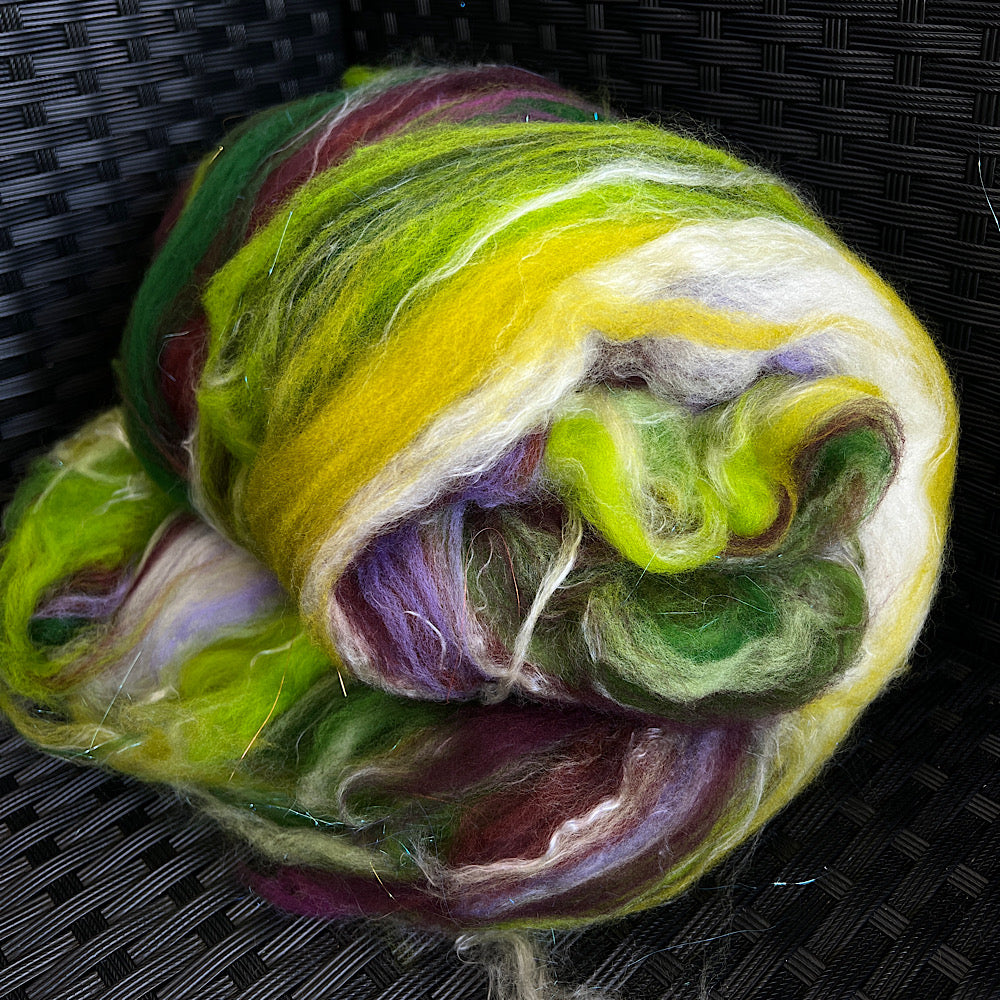 Batt for spinning yarn