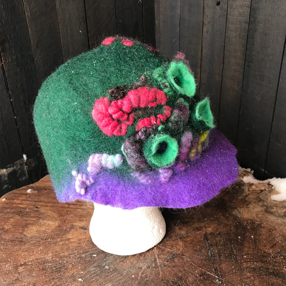 Green hat Chapeau vert - Mynoush