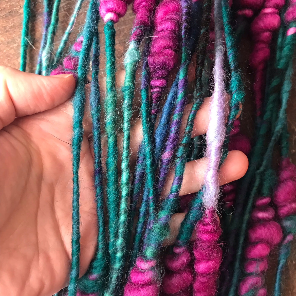 RESERVE Louise D. Teal purple art yarn 100g 25y - Mynoush