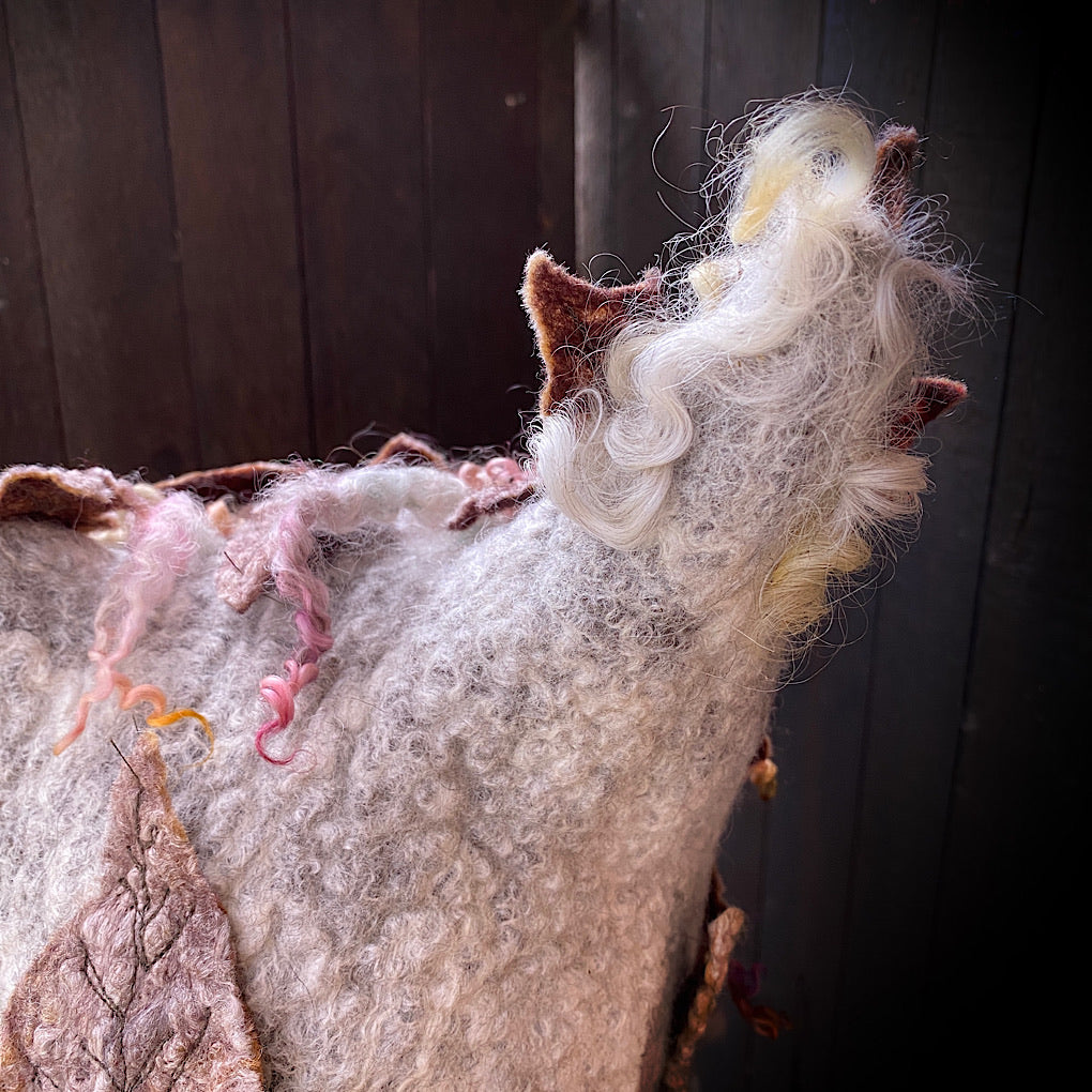 L’esprit des bois felted hood 2 size 23“