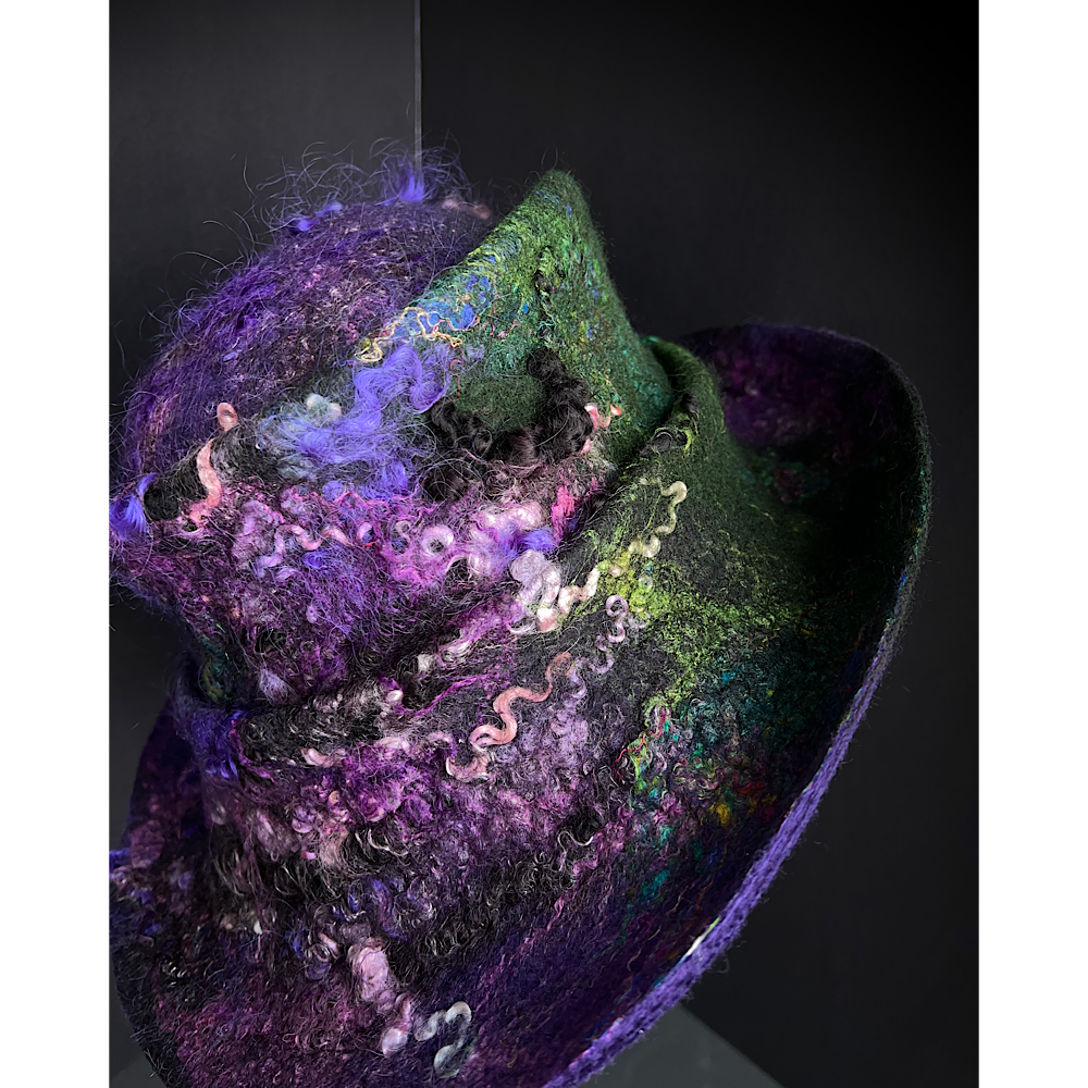 Felted hat- 24.5”