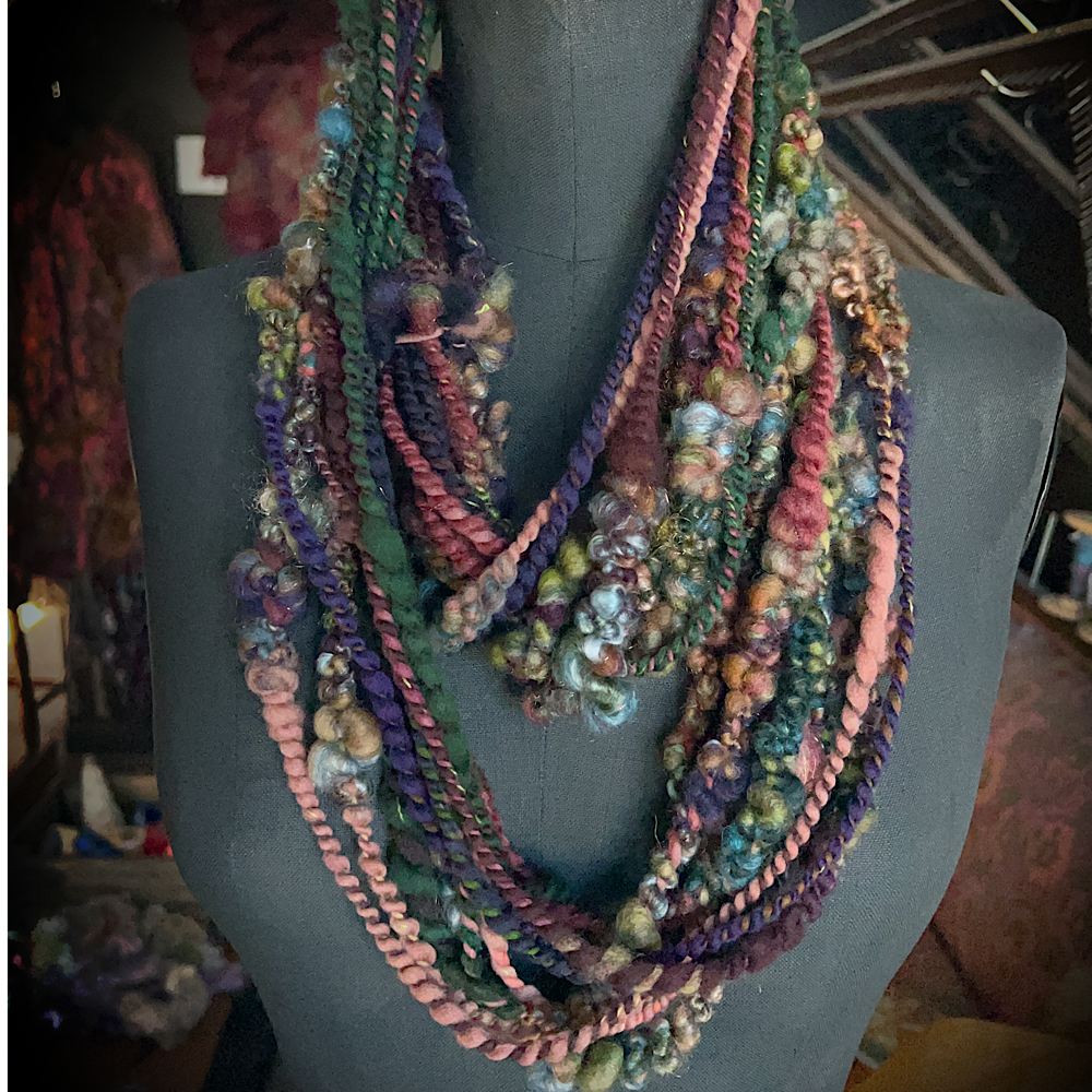 Art yarn for weaving