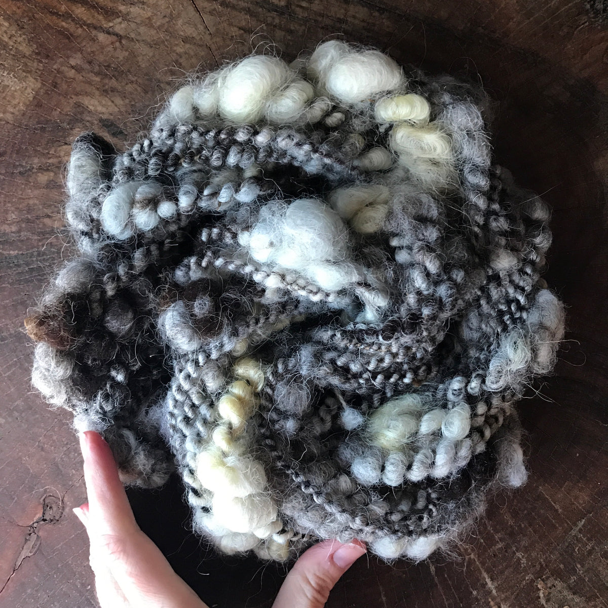 Grey  hand spun yarn 75g - Mynoush