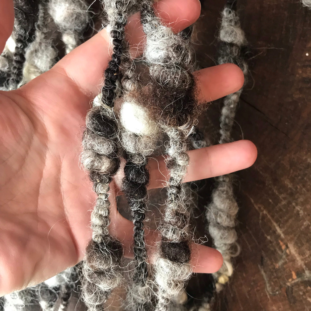 Grey  hand spun yarn 100g 12 y - Mynoush