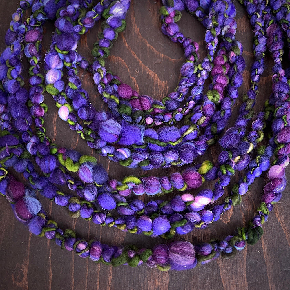 Art yarn for weaving