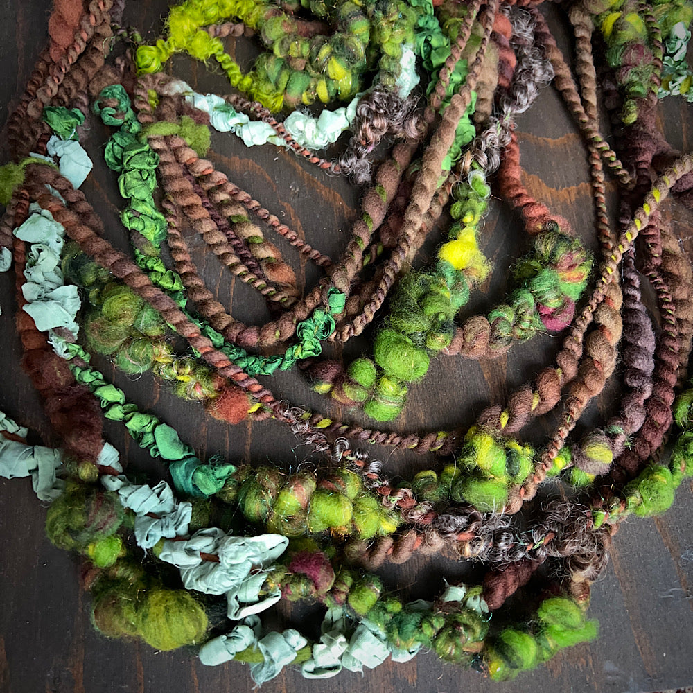 Art yarn for weaving