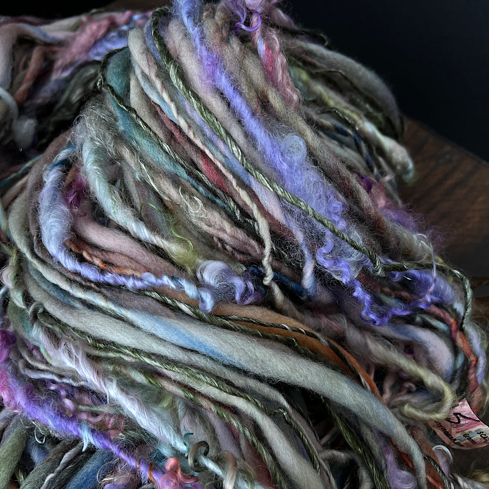 Sage breeze single art yarn