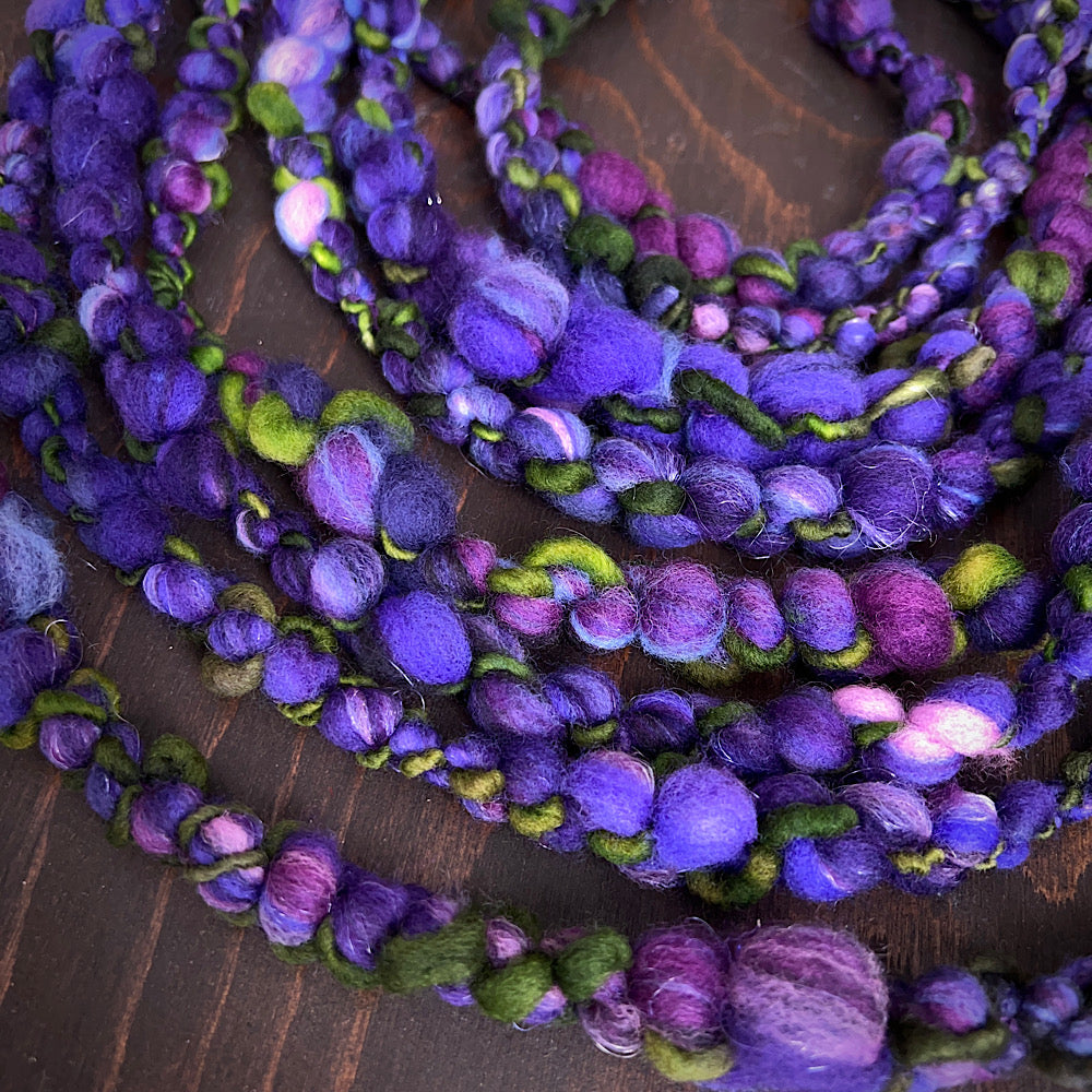 Art yarn for weaving