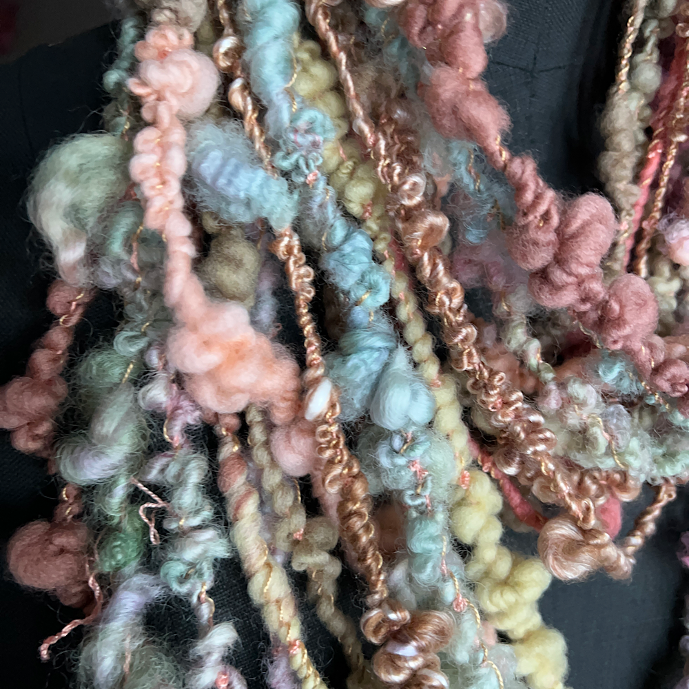 Art yarn for weaving