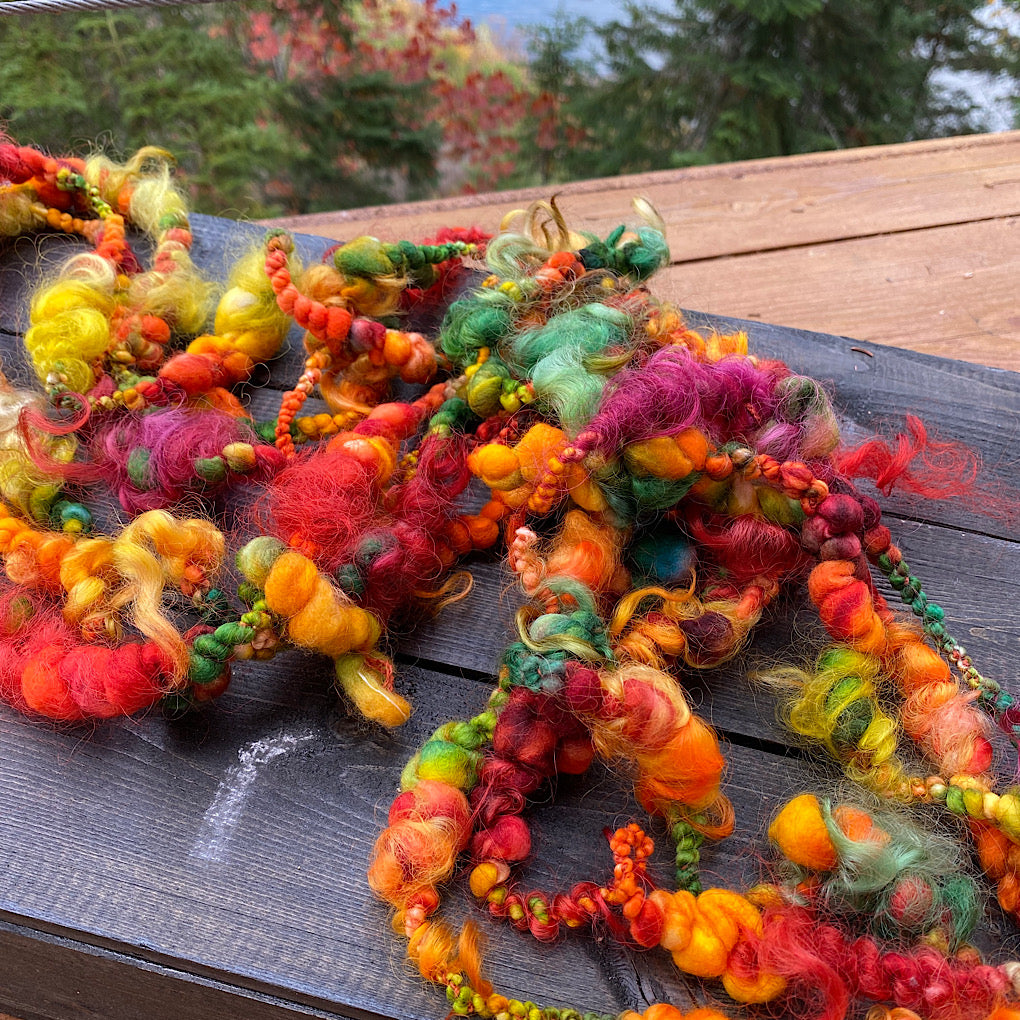 Set of mini jumbo boucle art - weaving kit