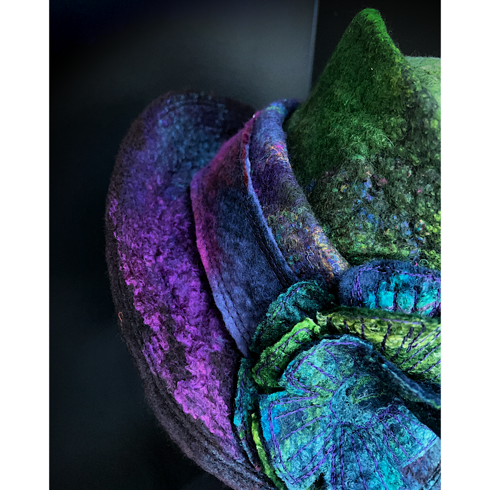 Felted top hat with flower - 22.5”