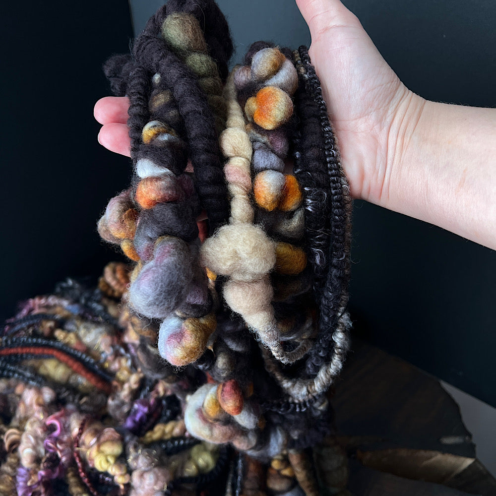 Clair obscur - large set of jumbo art yarn