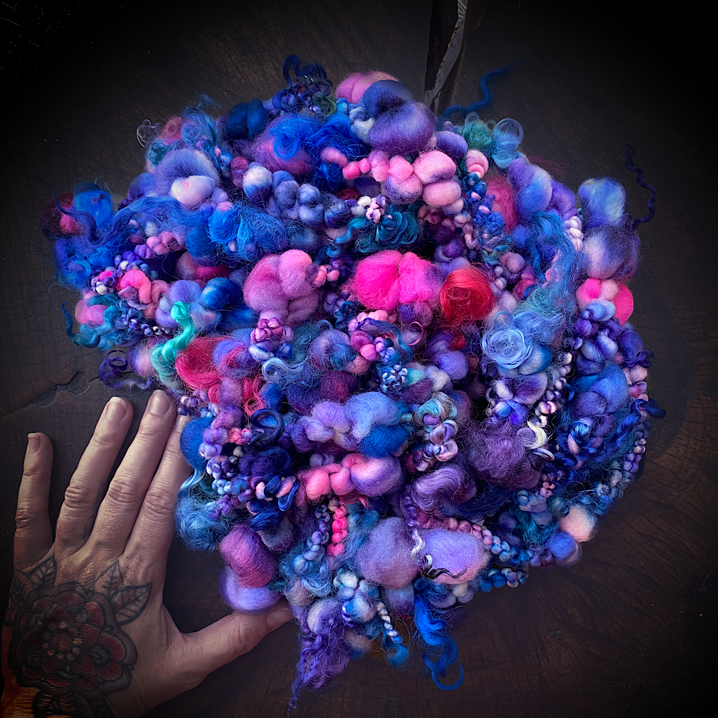 Morticia - Jumbo boucle Art yarn