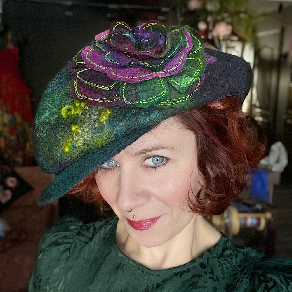 Felted oversized newsboy hat size 23.5”