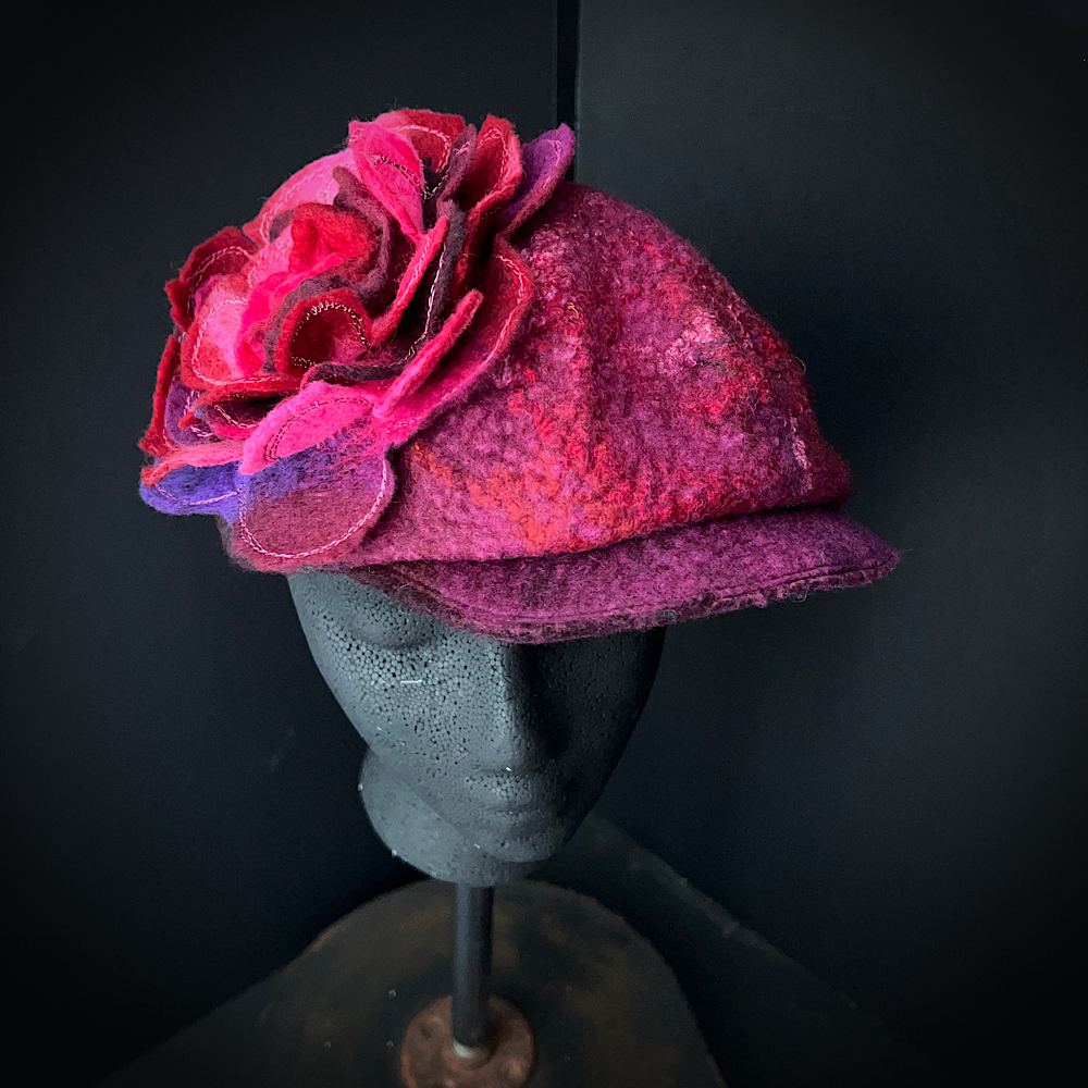 Felted newsboy hat size 23.5”