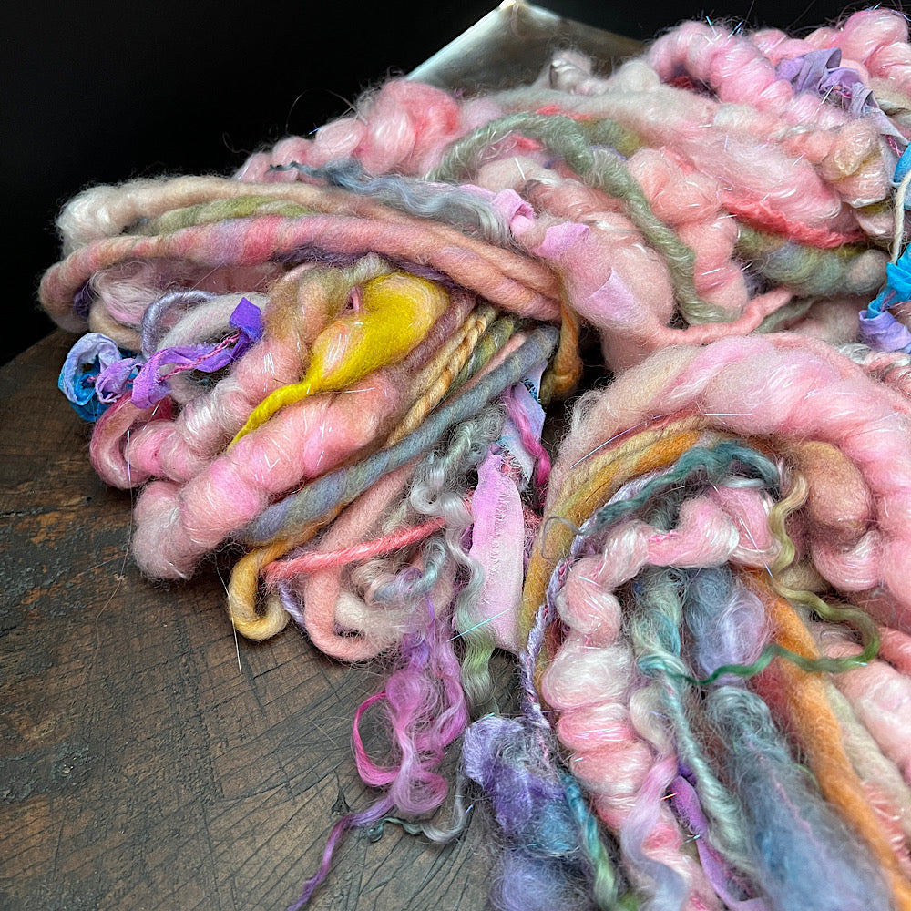 Antoinette art yarn single