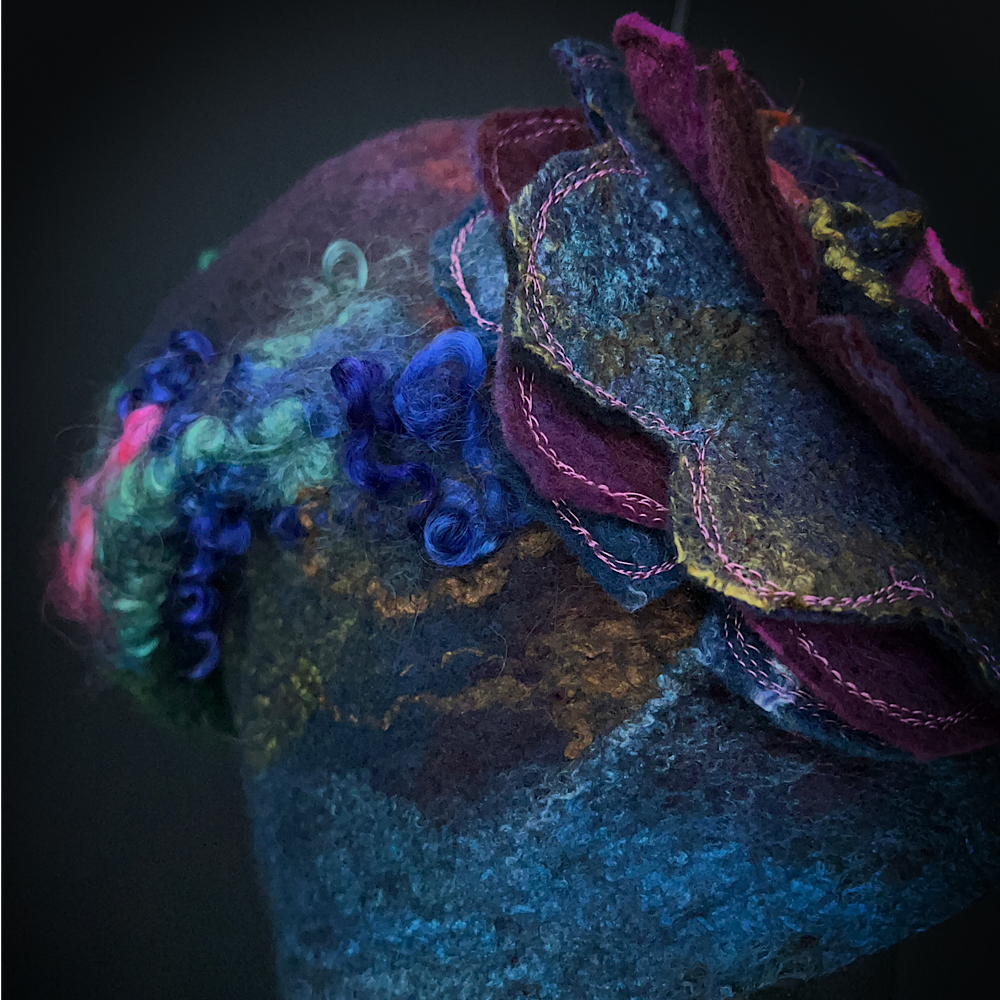 Felted hat size 22” 3/4 small