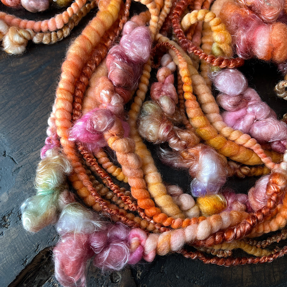 Baby carrots - bubbly art yarn