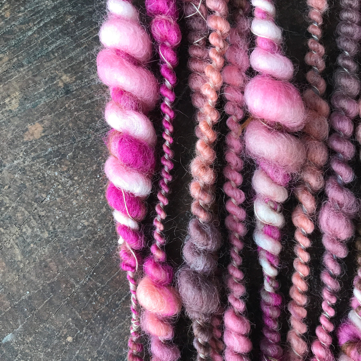 Peach pink art yarn 55g - Mynoush