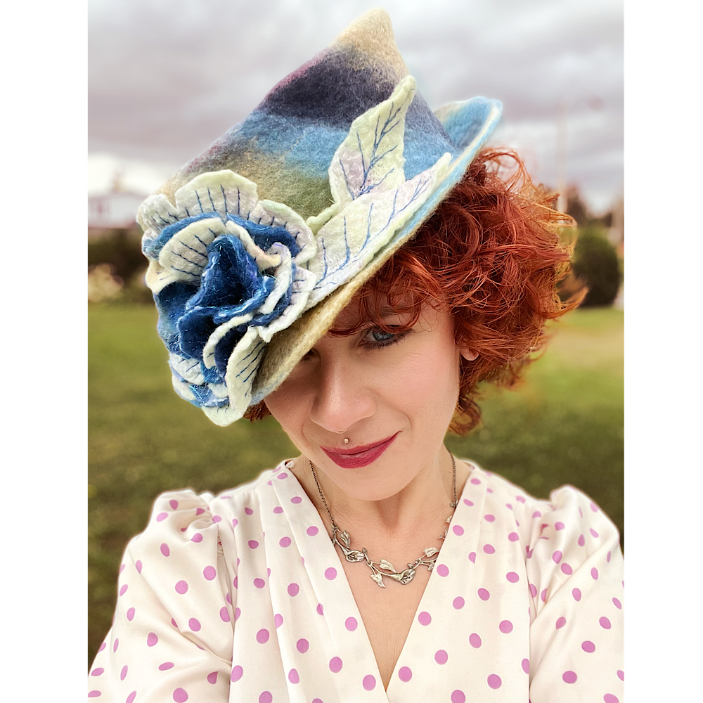 Felted top hat with rose - 22.5”