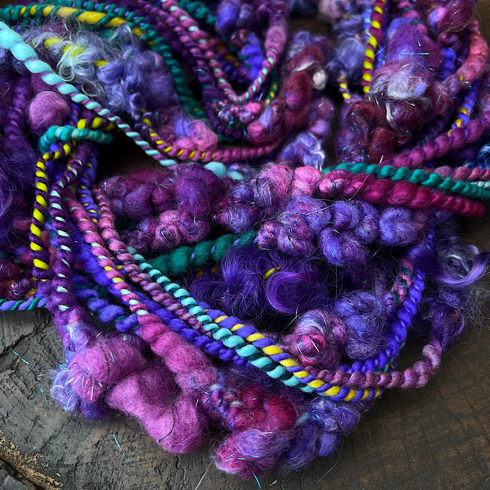 Violet intense - art yarn