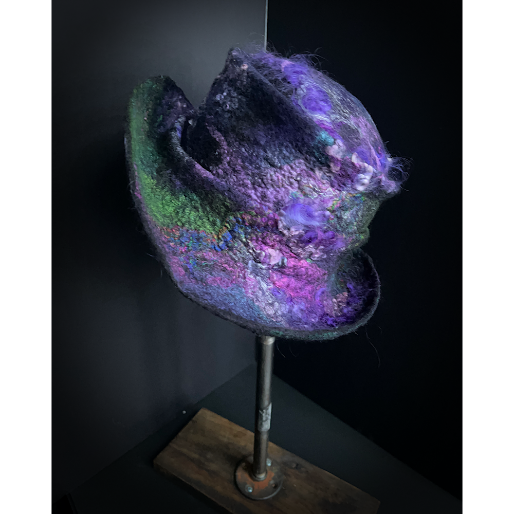 Felted hat size 23.5”