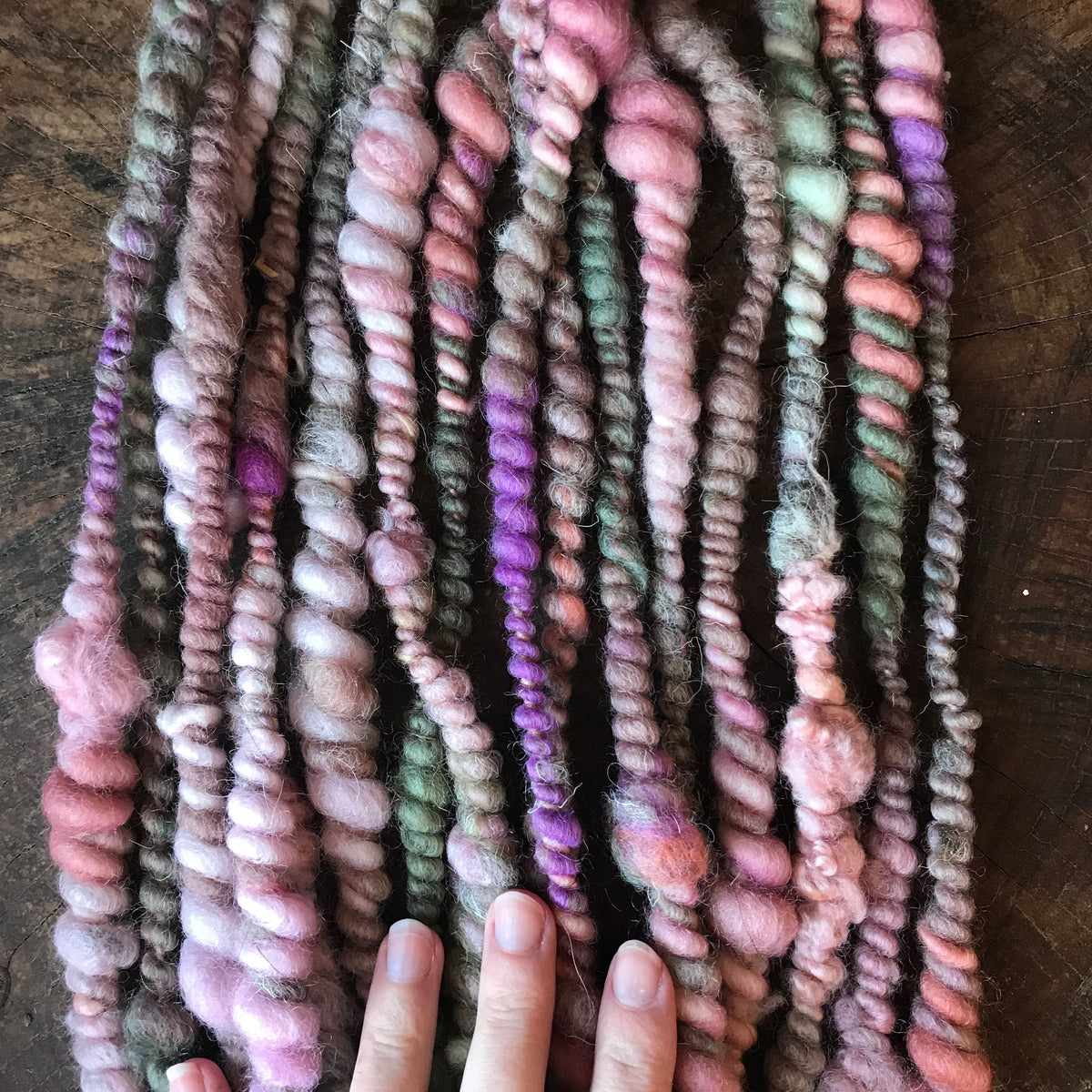 Grey green hand spun yarn 100g 15y - Mynoush