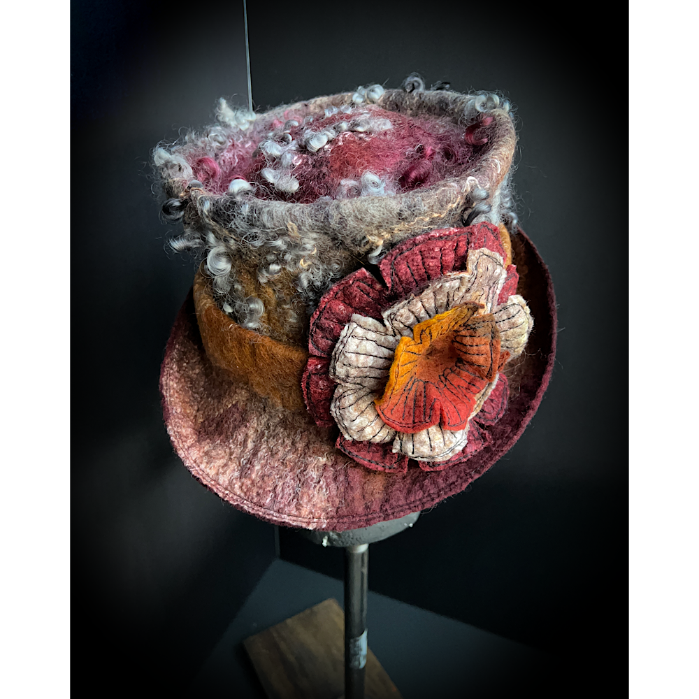 Felted top hat with rose - 23.5”
