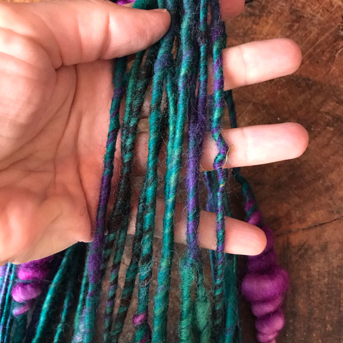 RESERVE Louise D. Teal purple art yarn 100g 31y - Mynoush