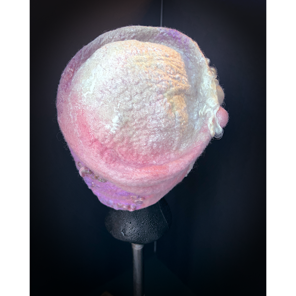 Felted toque with bubbles size 23”