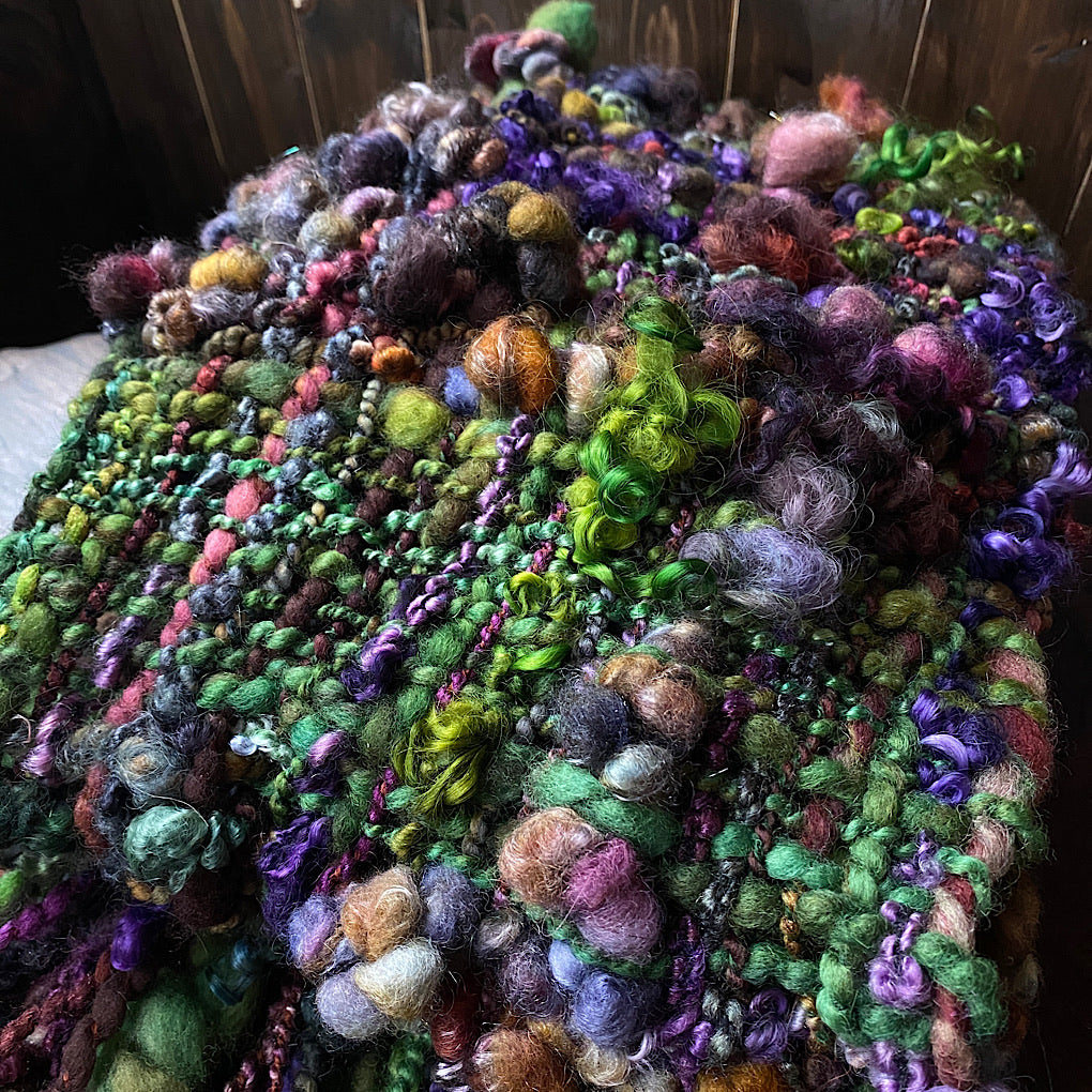 The Peculiar - Woven scarf