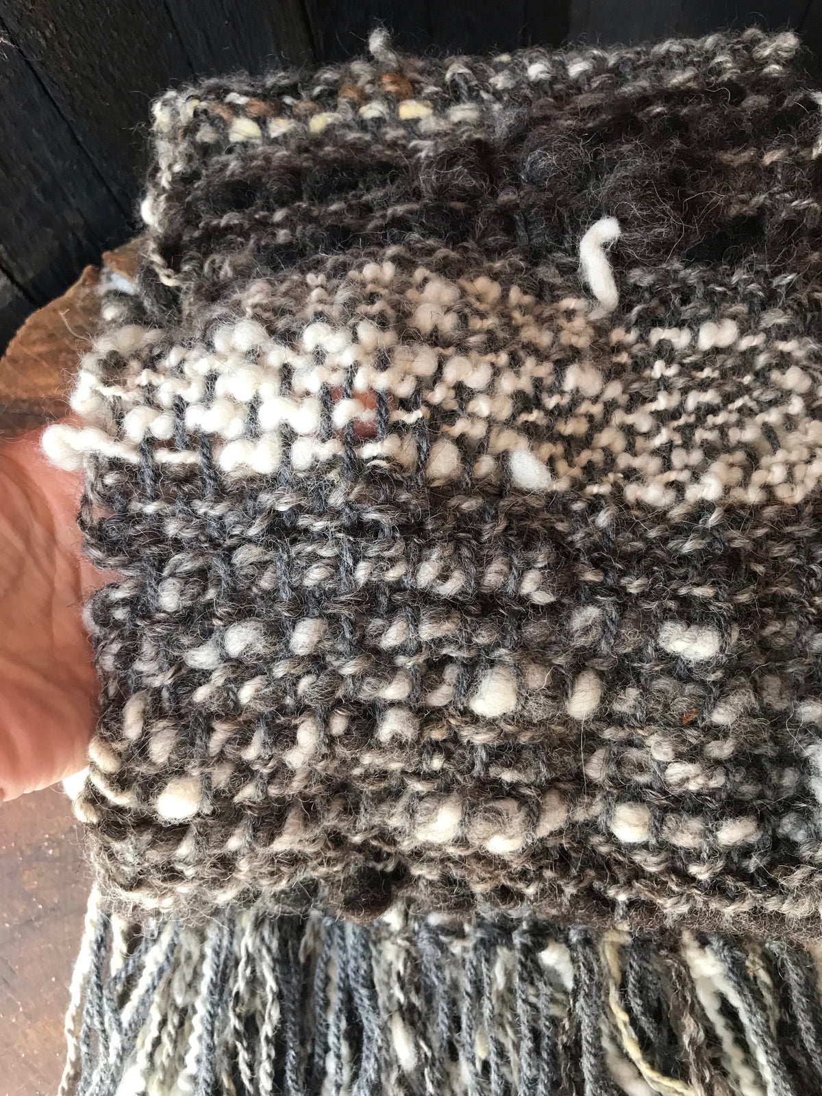 Unisex classic natural grey scarf 100% Wool Hand woven 82”x 8”|Foulard unisexe gris 100% laine tissé main 82”x8” - Mynoush