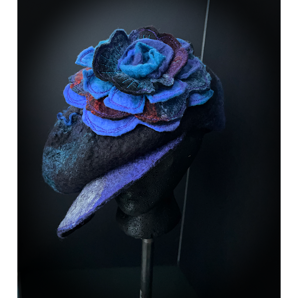 Felted oversized newsboy hat size 23.5”