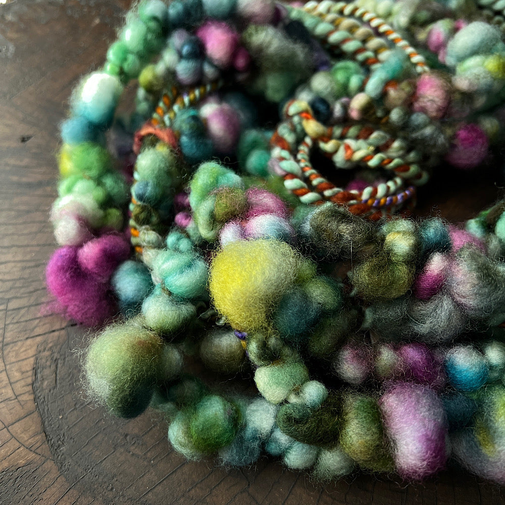 Moss fluff - art yarn