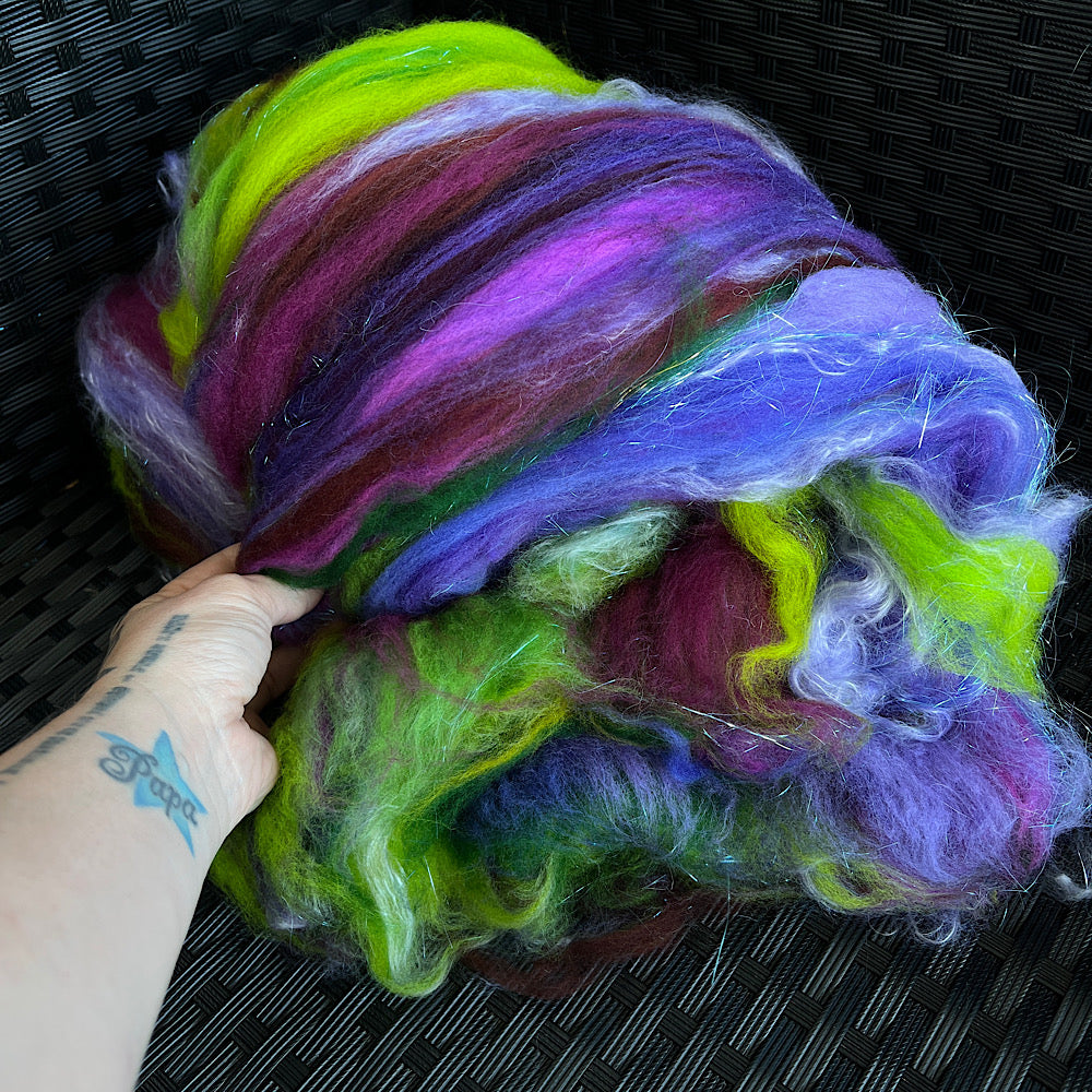 Batt for spinning yarn