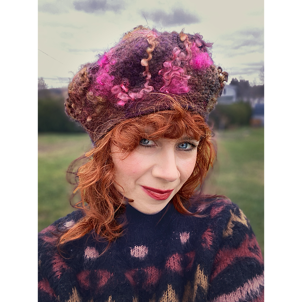 Merino silk beret 22”