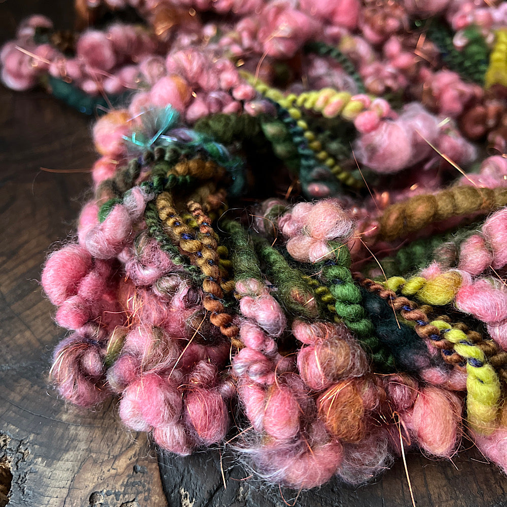 Roses buds no 32 art yarn