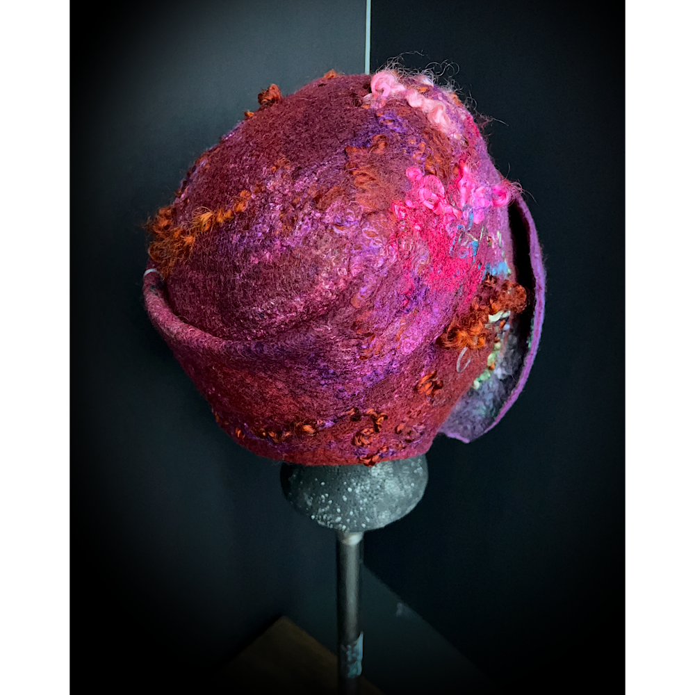 Felted flapper’s hat- 23”