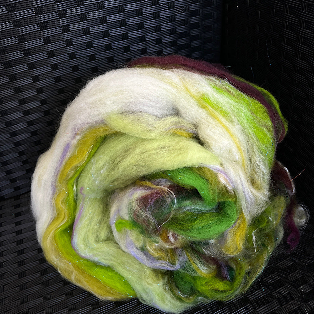 Batt for spinning yarn