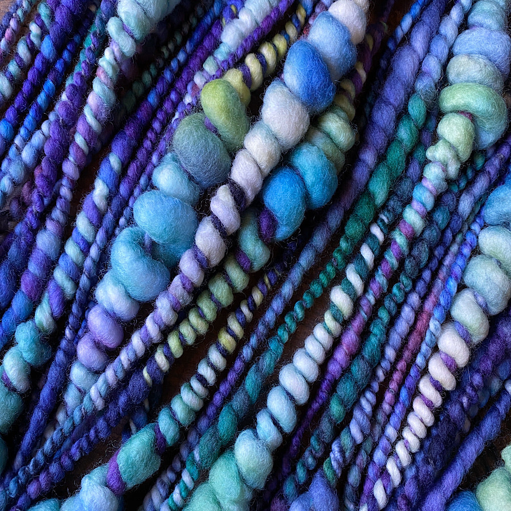 Aurora Extreme thick and thin merino yarn