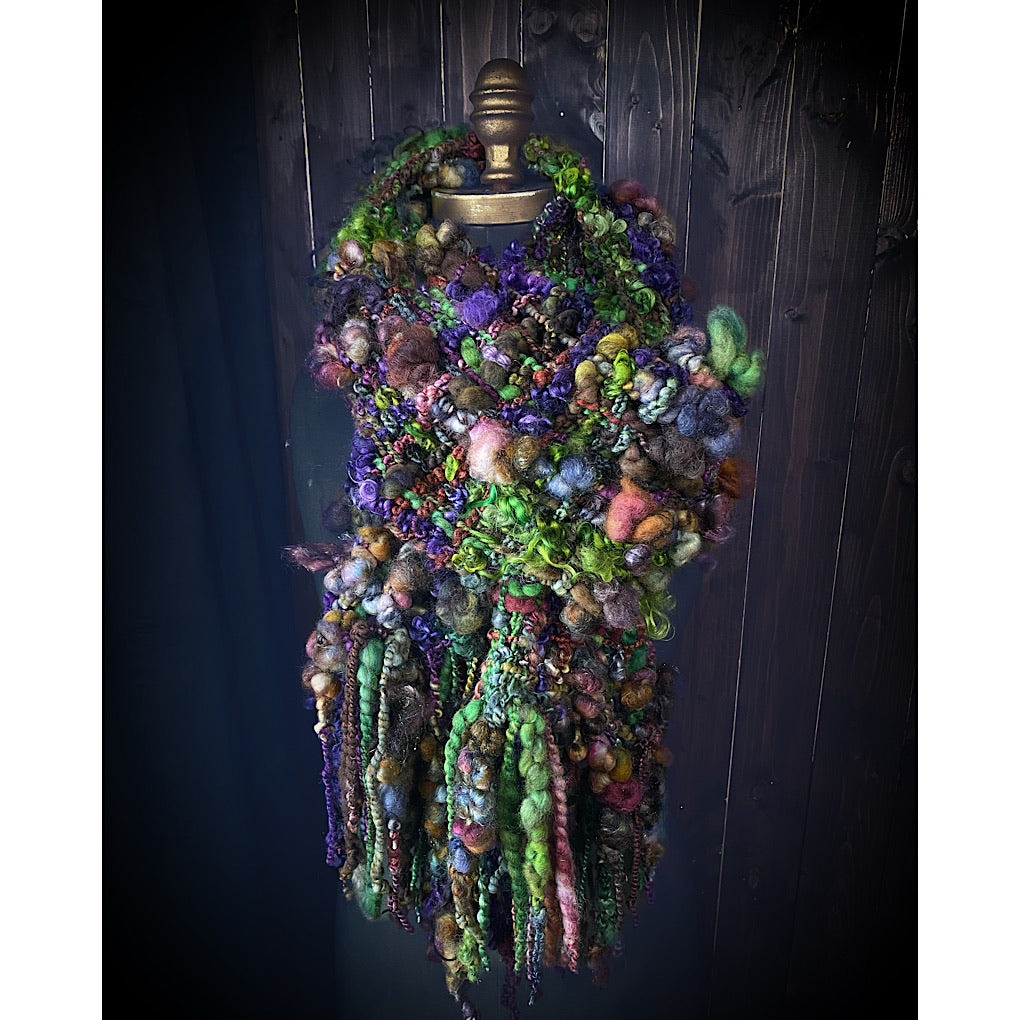 The Peculiar - Woven scarf