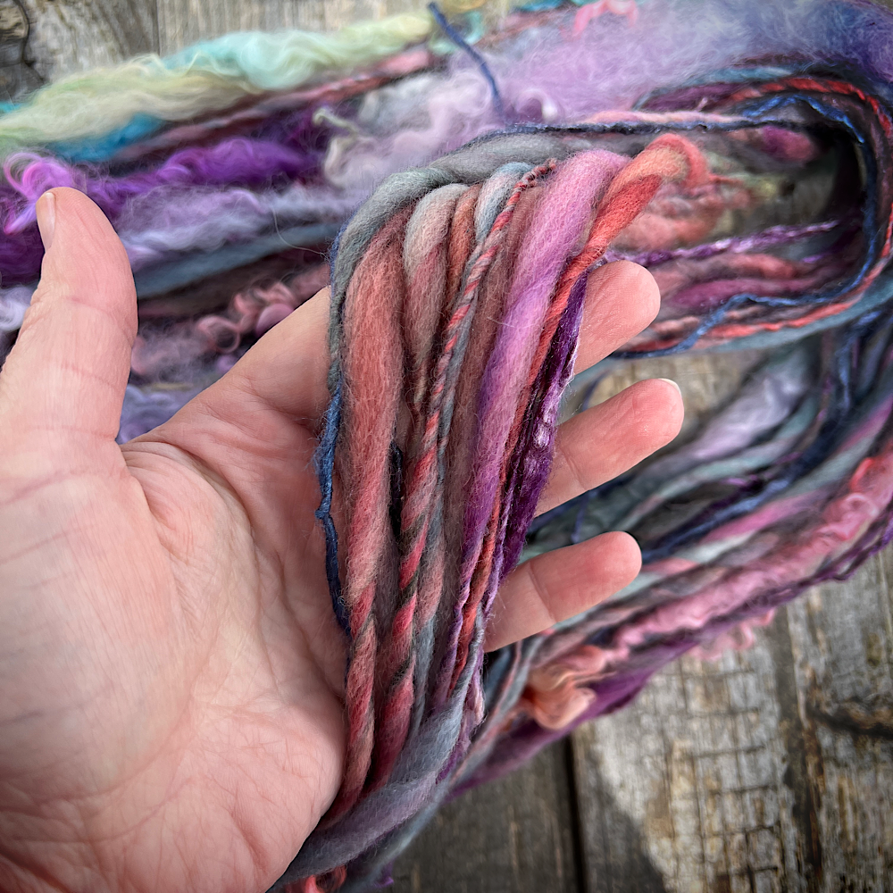 Rose water - art yarn single