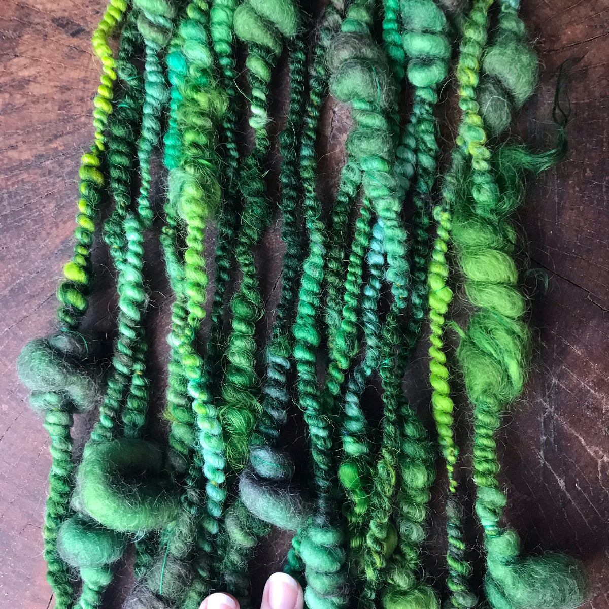 Green  art yarn yarn 100g 14y - Mynoush
