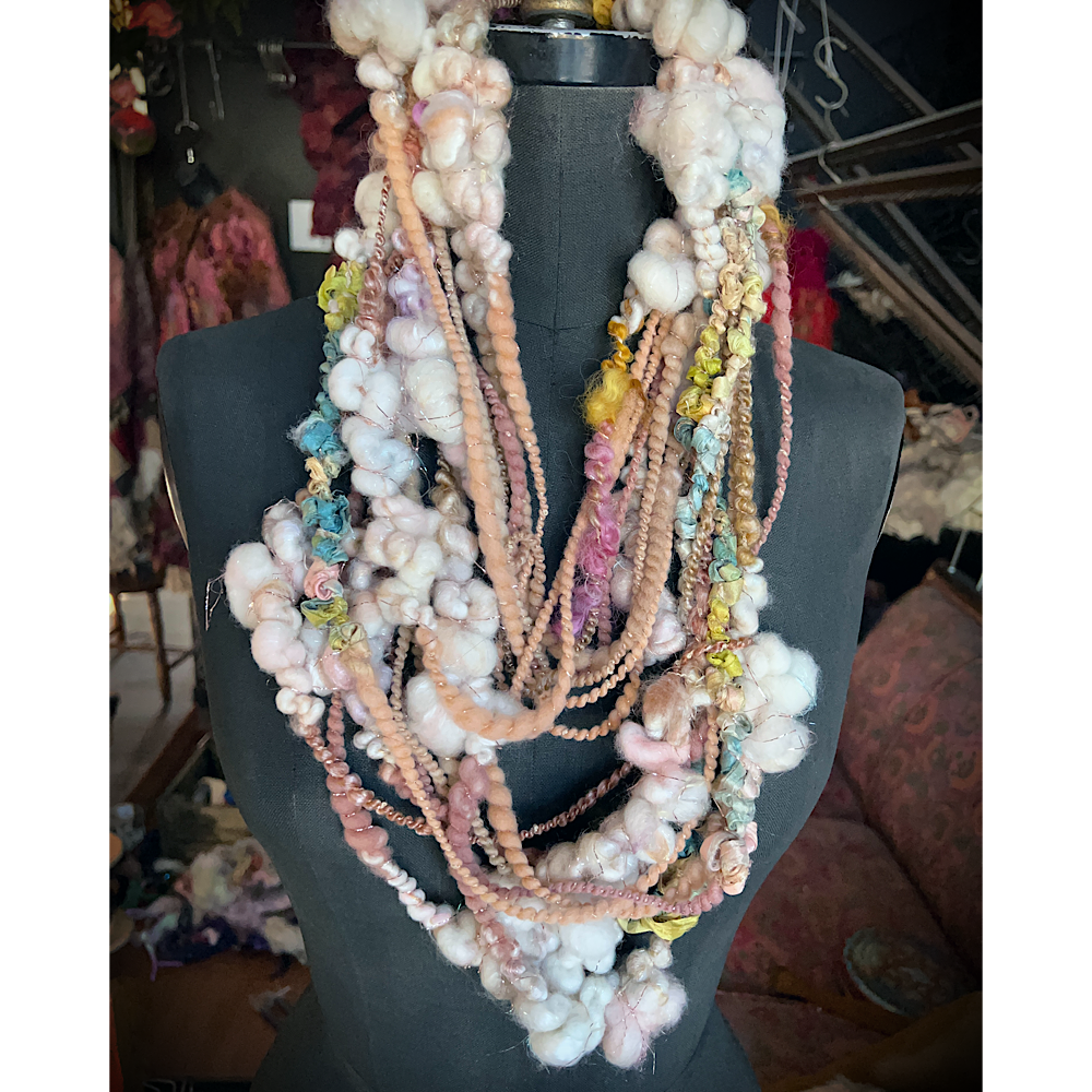 Art yarn for weaving