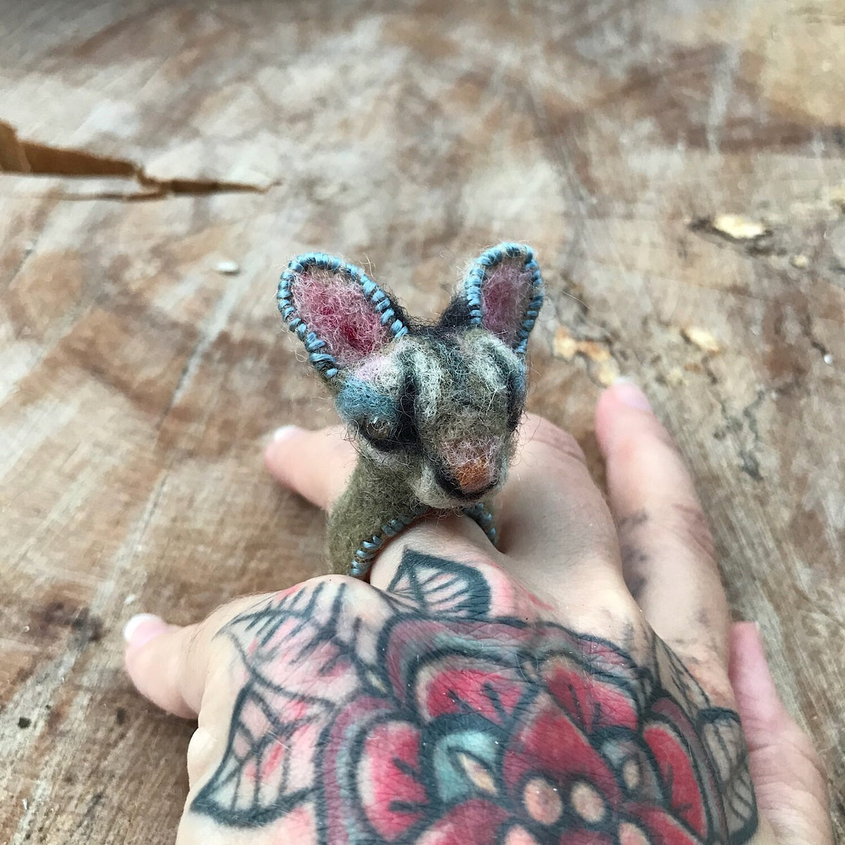 Cat felted ring size 7.5-8.5 - Mynoush