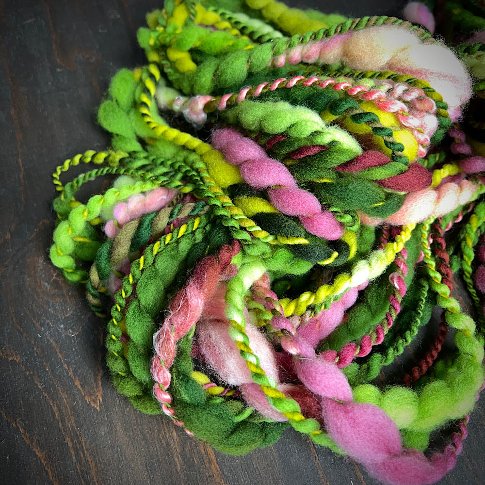 Art yarn for weaving and knitting