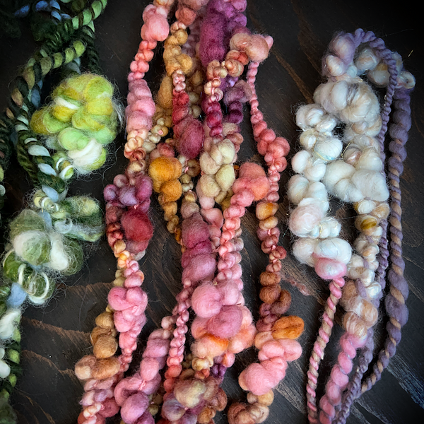 Art yarns ends for weavers Mynoush