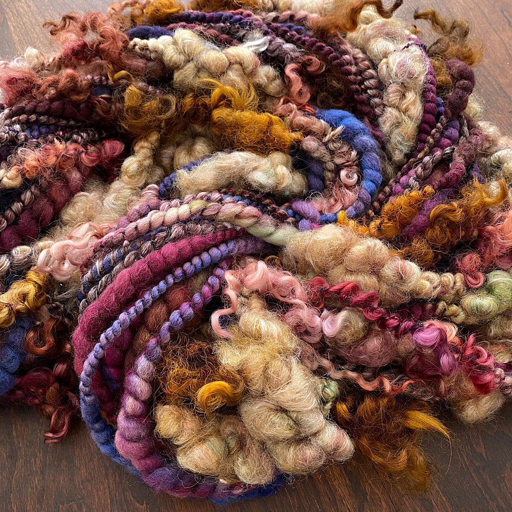 Clair-obscur Rich golden Signature Art yarn