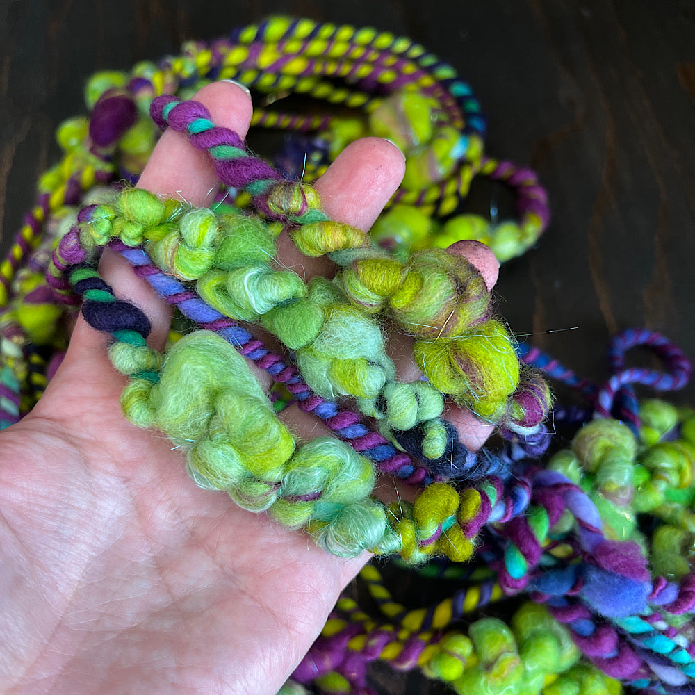 Fresh grapes weaving art yarn